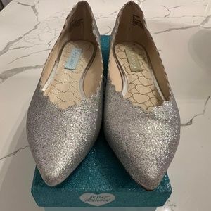 Betsey Johnson Size 8